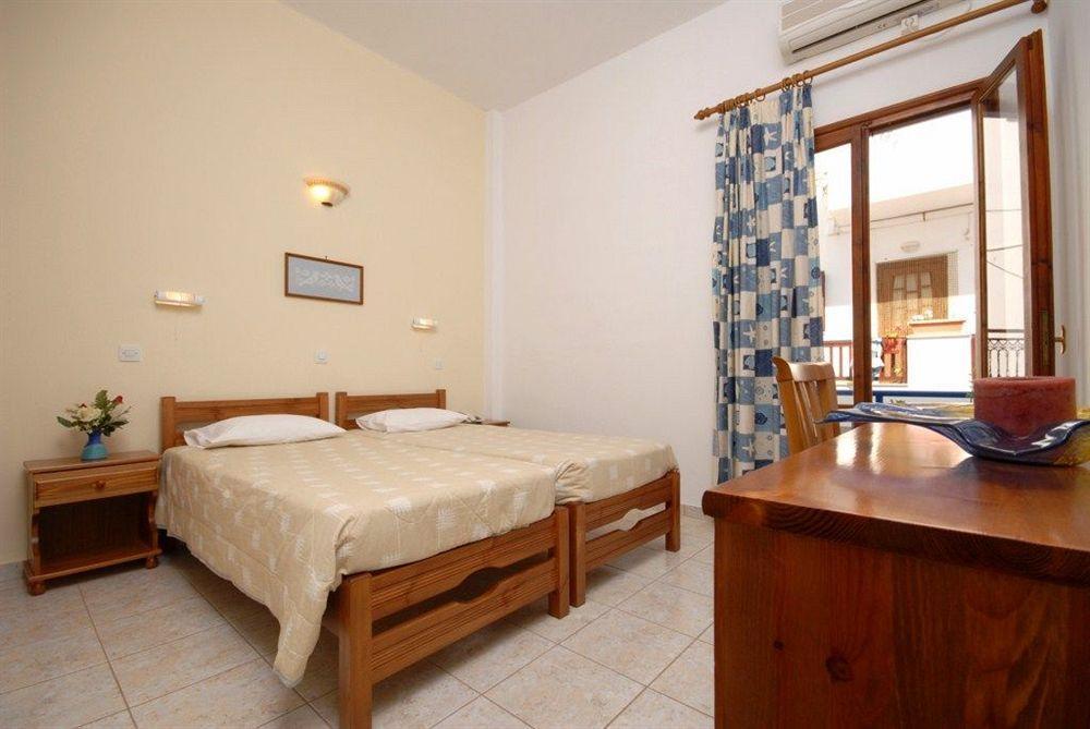 Hotel Zeus Naxos City Exterior photo